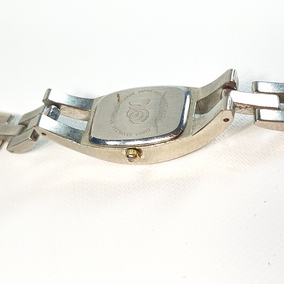 Rochelle Silver Tone Ladies Quartz Wrist Bracelet Watch, New Battery - Picture 5 of 9